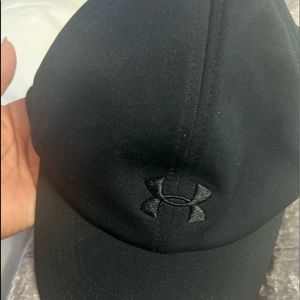 Unisex Blk Under Armor cap